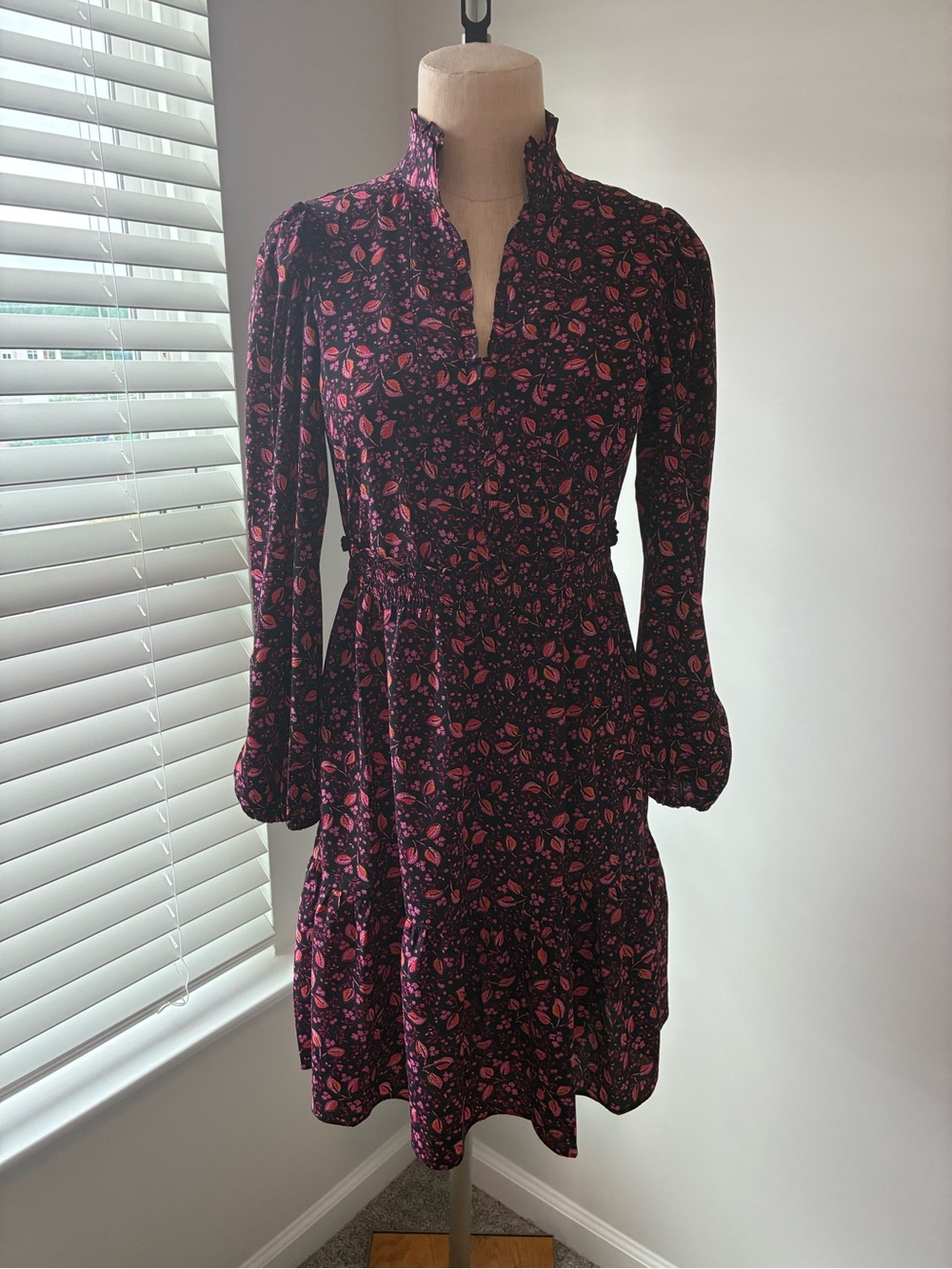 London Times Women's Floral Smocked Long Sleeve Tiered Ruffle Mini Dress